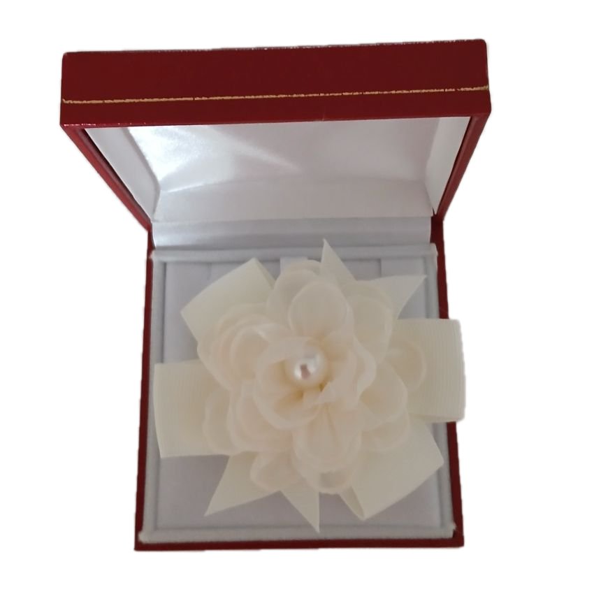 Cream Flower Pearl Centre Wrist Corsage