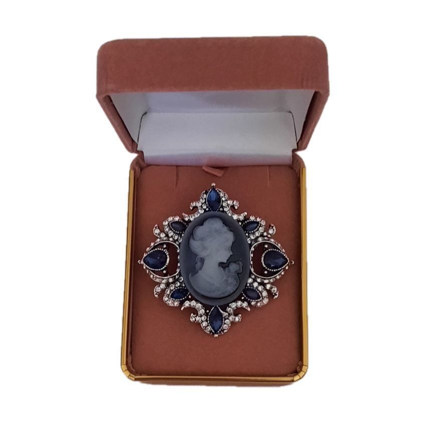 Crystal Set Traditional Cameo Brooch(2)