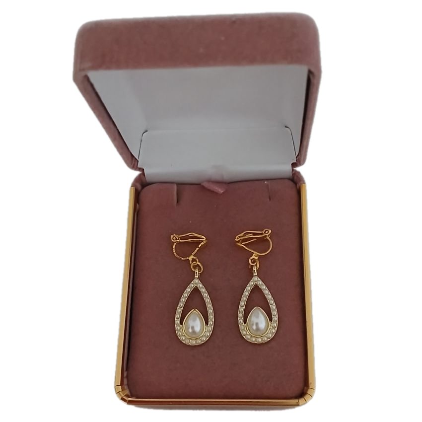Edged Pearl Centre Stone Clip On Earrings()