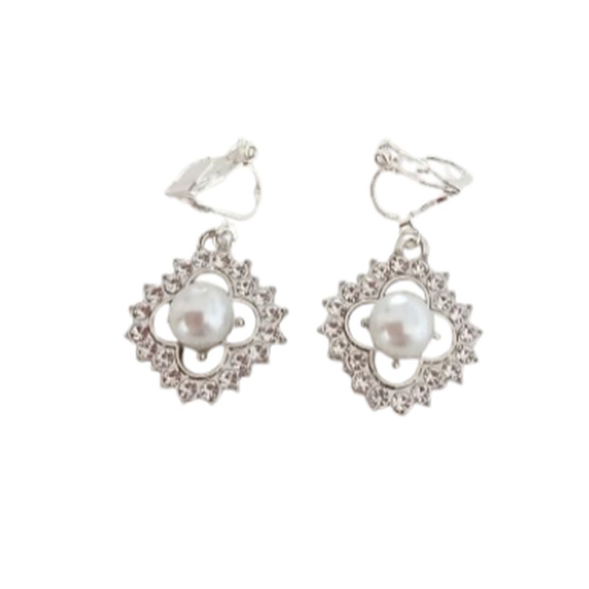 Flowery Design Pearl Clip On Earrings