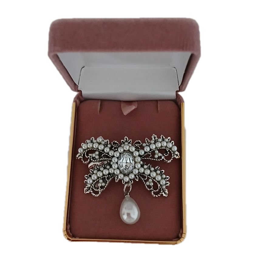 Grey Pearl Vintage Style Brooch(2)