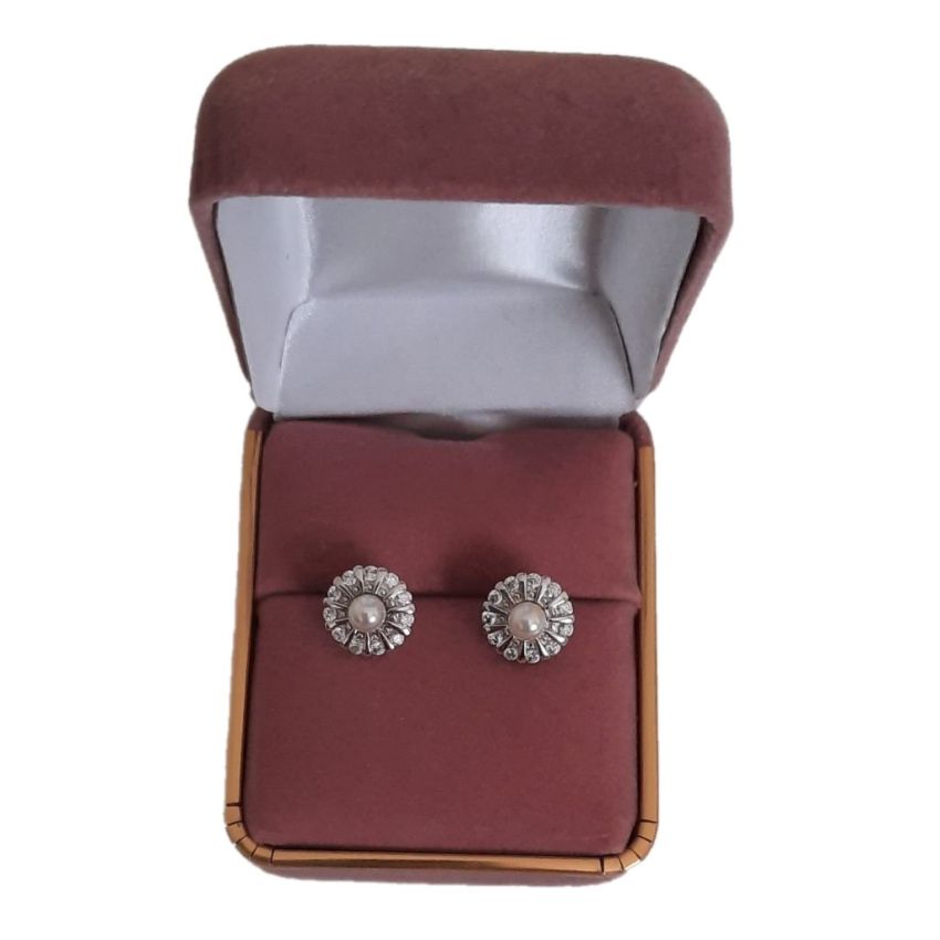 Pearl Centre Baguette Stone Silver Earrings()
