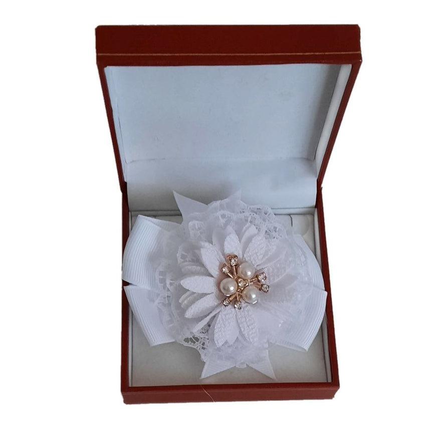 Bouquet Middle White Flower Wrist Corsage