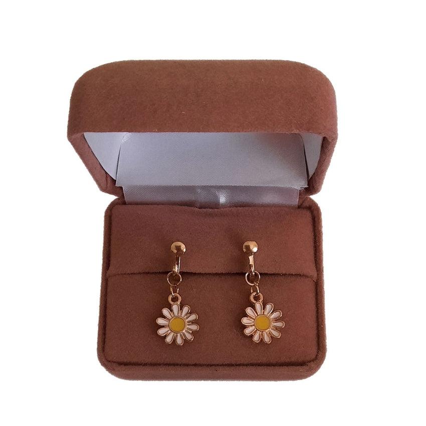 Daisy Flower Clip On Earrings
