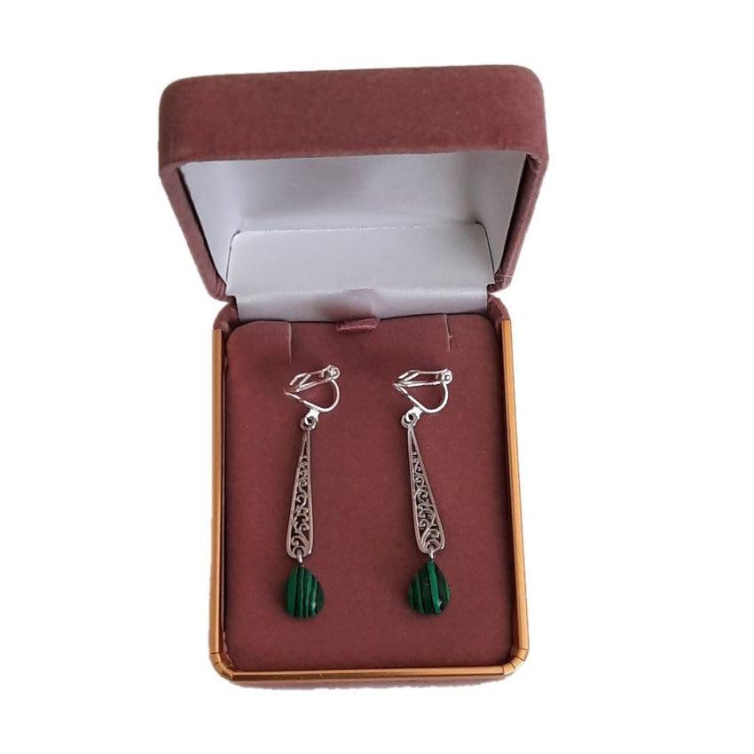 Fliigree Stem Green Clip On Earrings