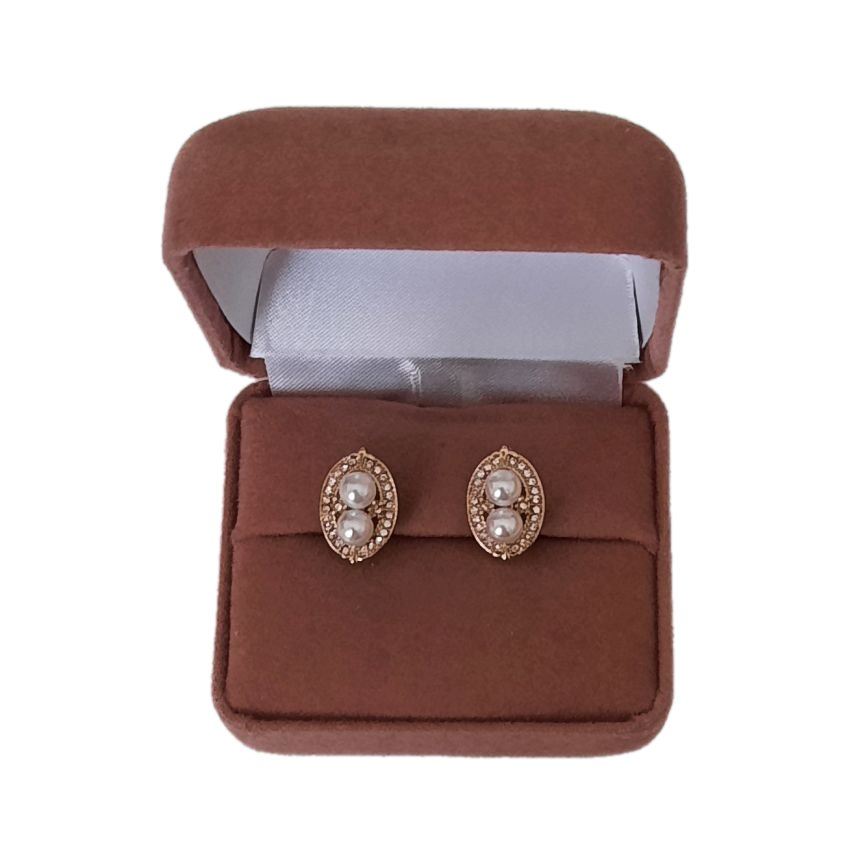 Pearl Centre Oval Silver Clip On Earrings(2)
