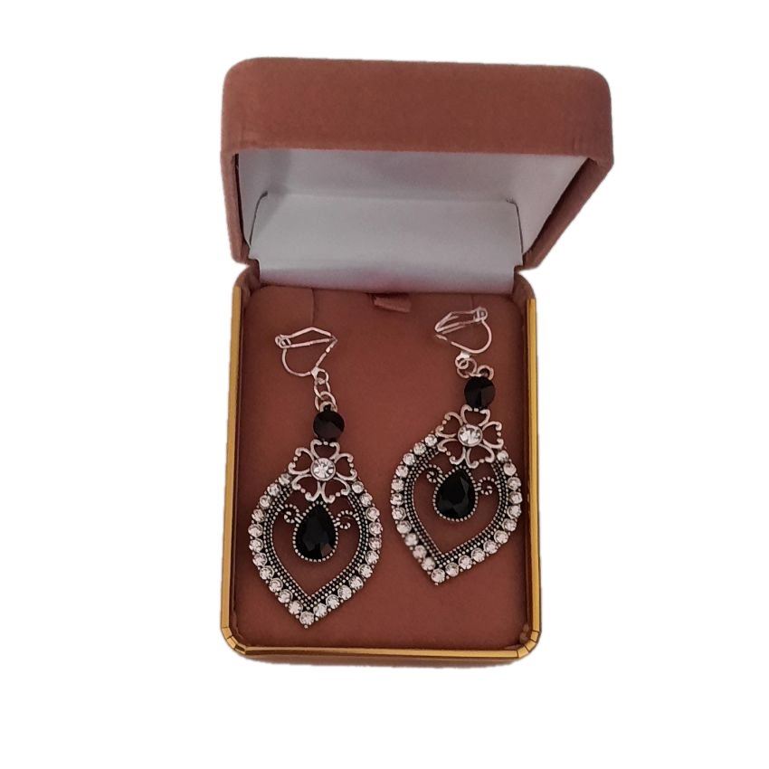 Vintage Design Black Clip On Earrings(2)
