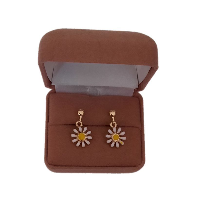 White Daisy Clip On Earrings