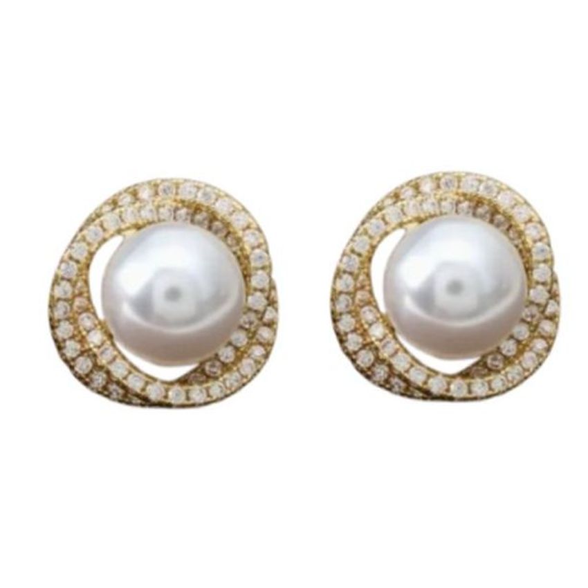 Edged Pearl And Gold Round Clip On Earrings