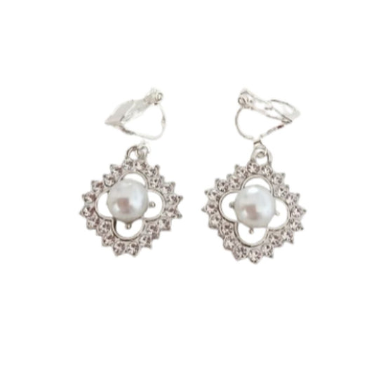 Flowery Design Pearl Clip On Earrings