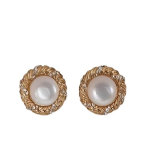 Gold Edge Round Pearl Clip On Earrings