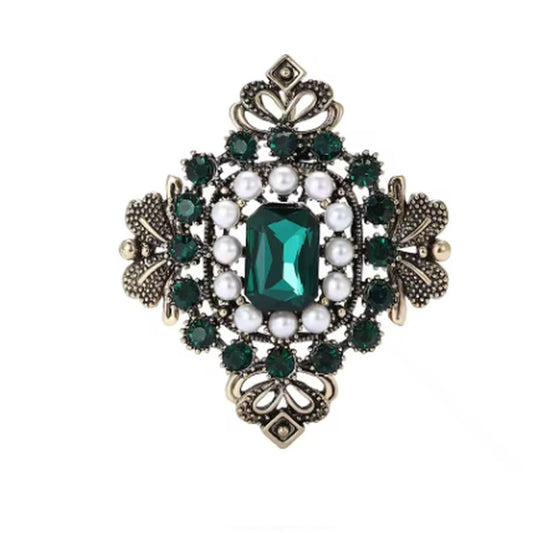 Green Centre Brooch With Green Stone Surround
