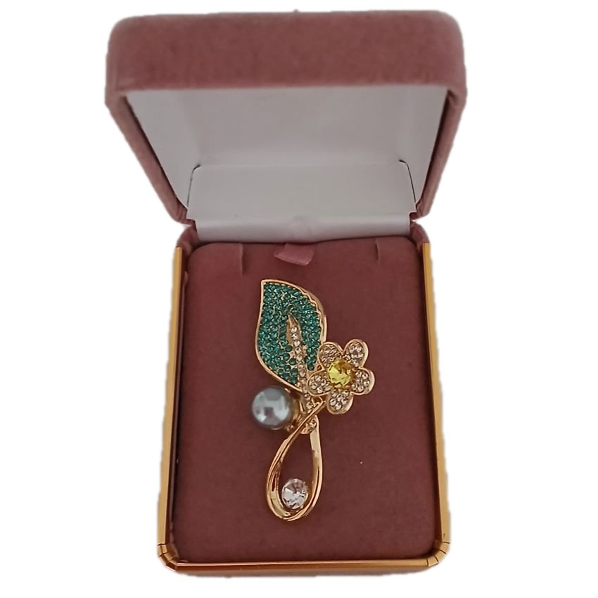 Green Diamante Leaf Brooch(2)