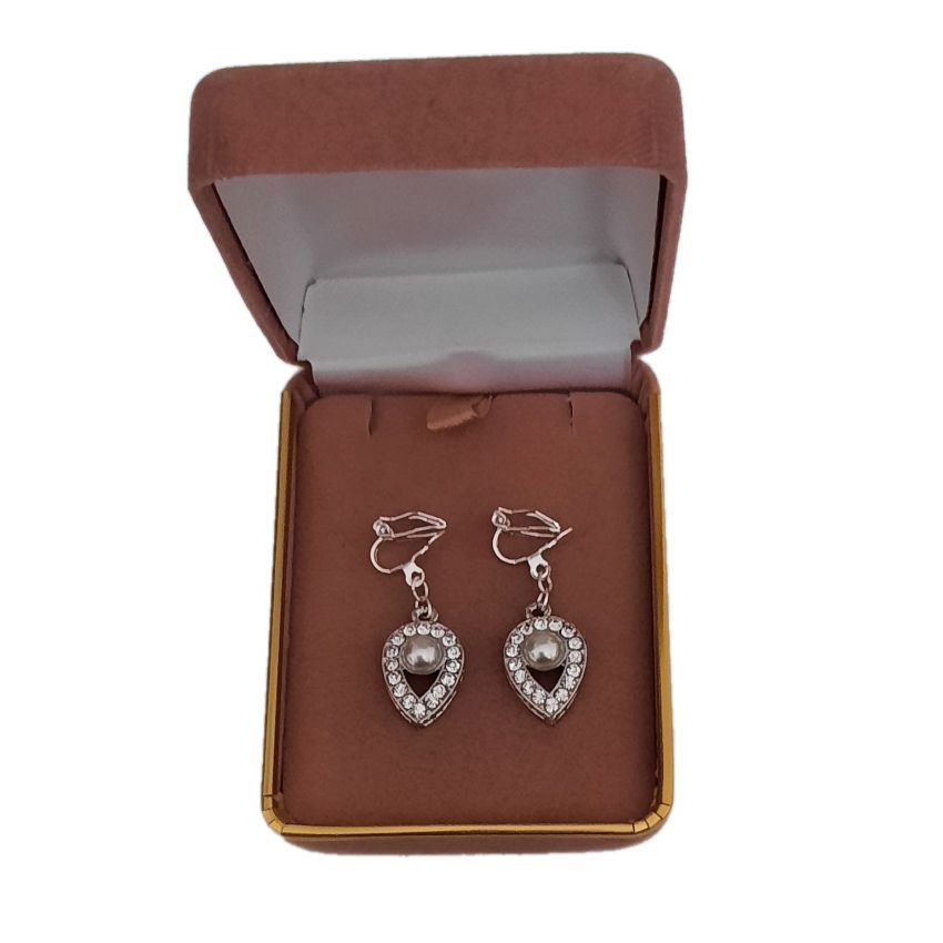 Pearl Peardrop Clip On Earrings(2)