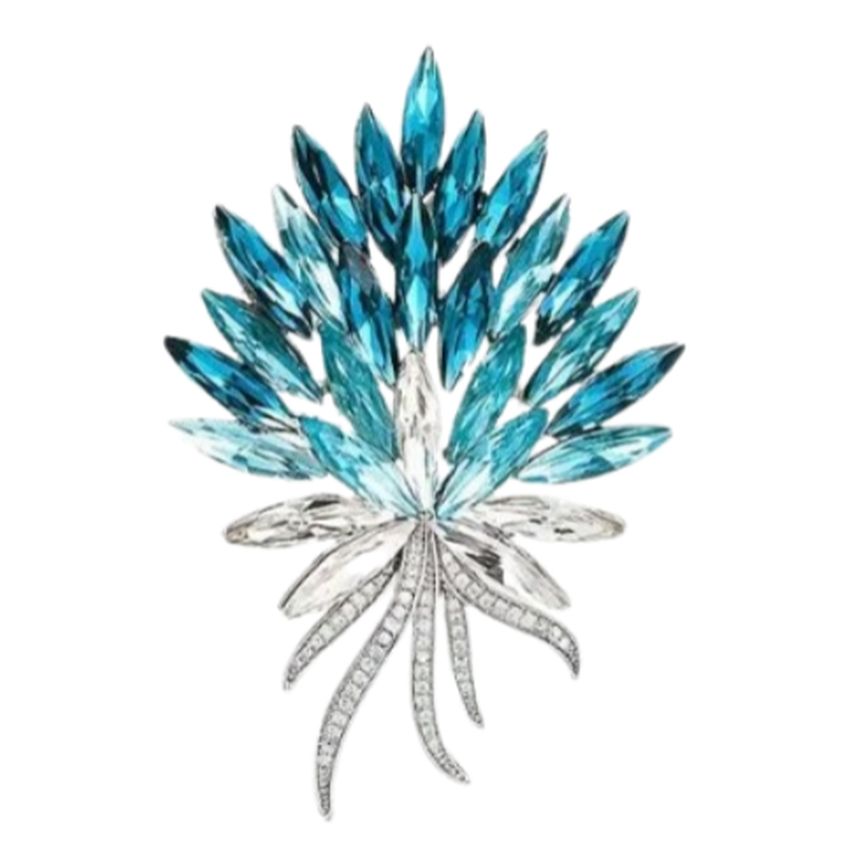 Stunning Brooch Set With Diamante Stones