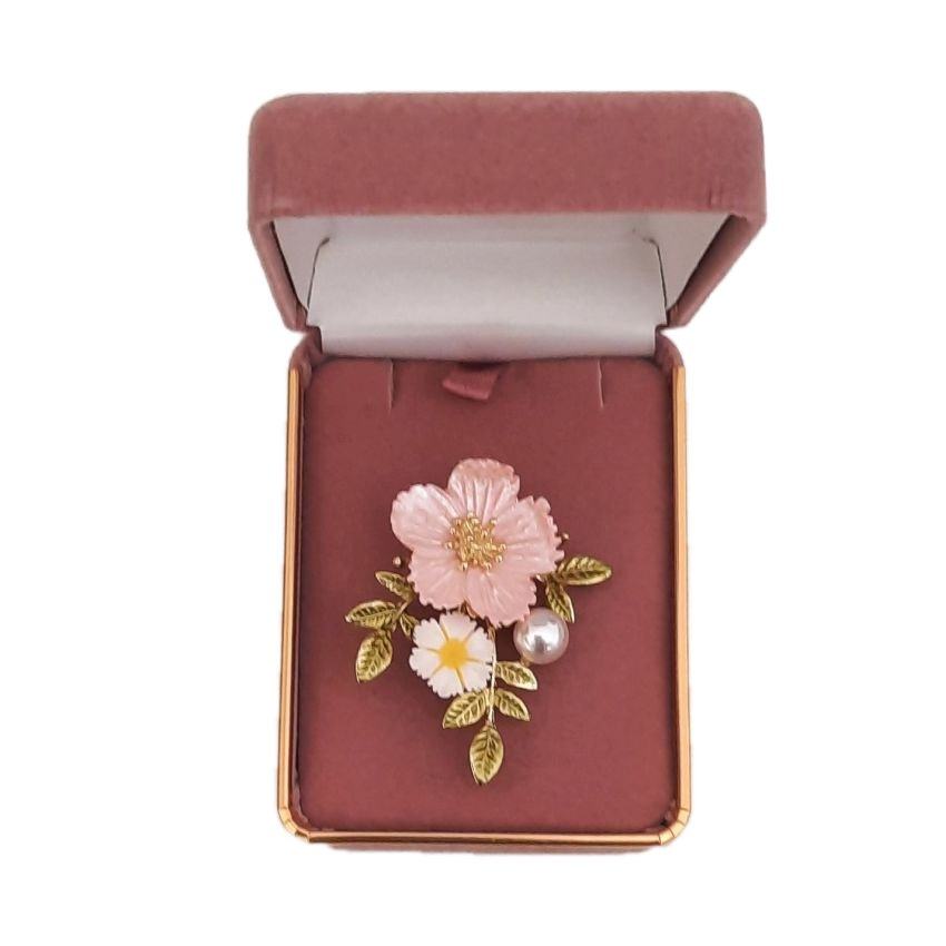 Stunning Two Flower Brooch in a Unique Floral Design(2)