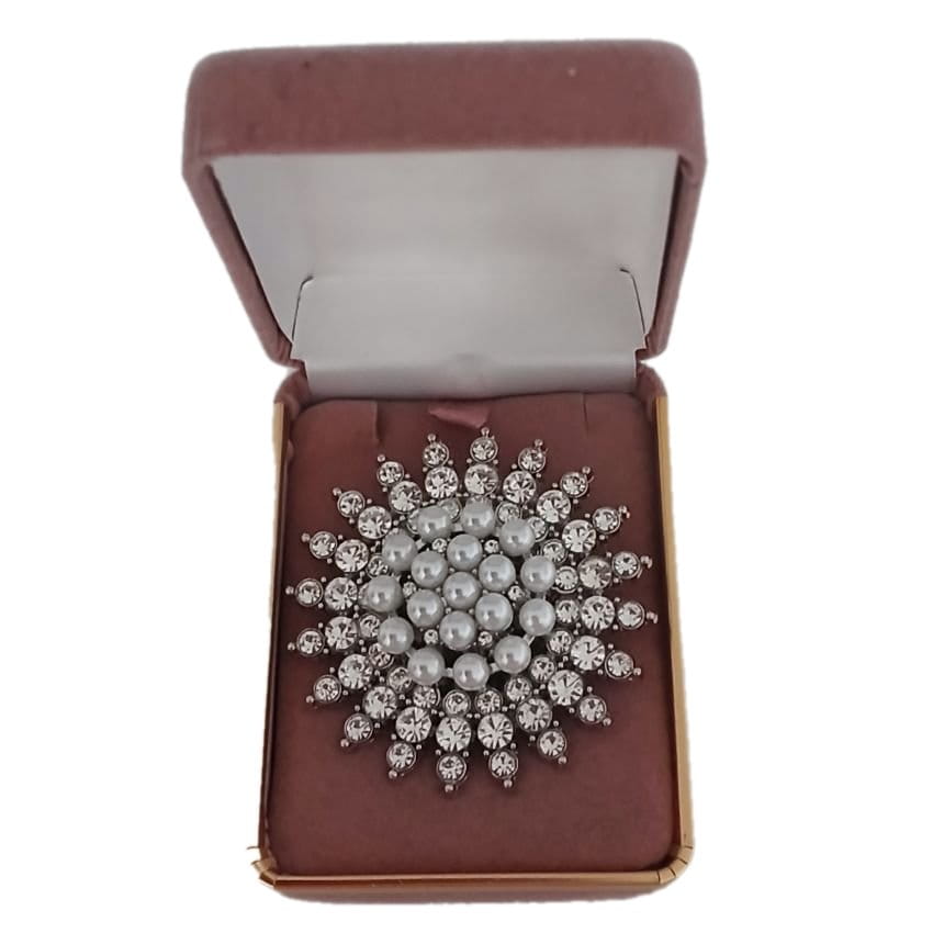 Swirl Design Pearl Brooch(2)
