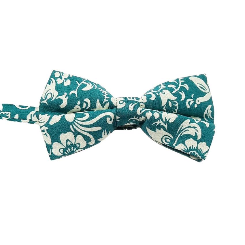 Light Green With Cream Flowers Bow Tie