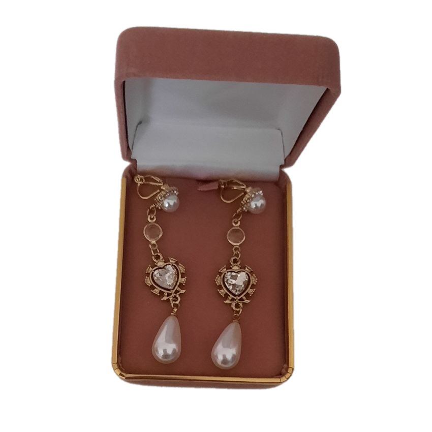 Long Heart And Pearl Clip On Earrings(2)